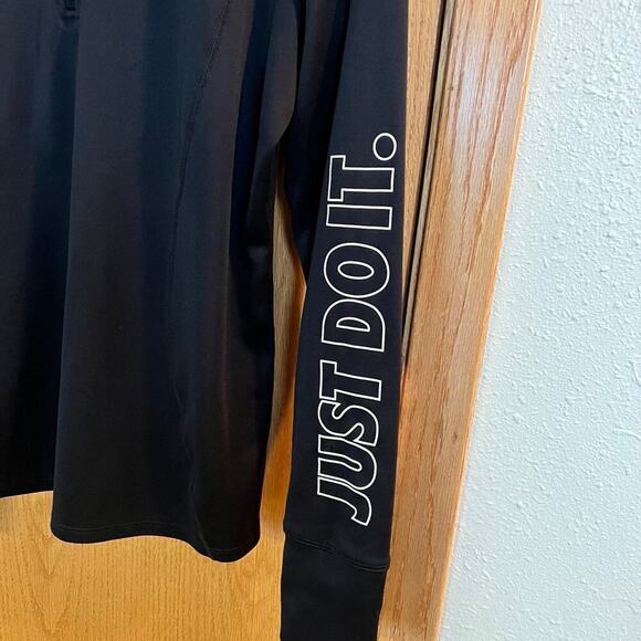 Nike women’s XL “JUST DO IT” logo, Dri-FIT black 1/4 zip long sleeve - Picture 4 of 12